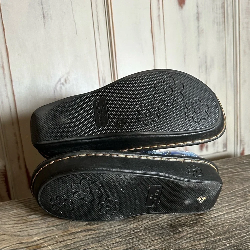 Ingaro Mary Jane Loafers Women's 6.5 Blue Faux Leather psychedelic swirl nurse - Picture 8 of 8